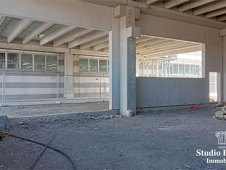 Immagine 6 di Capannone industriale in vendita  6 a Giussano