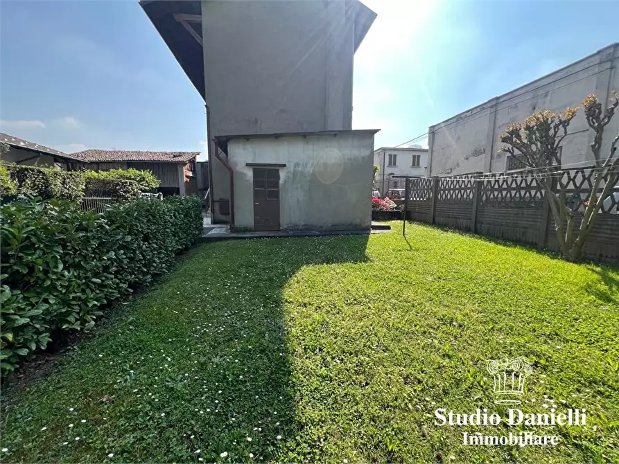 Immagine 5 di Casa indipendente in vendita  8 a Carate Brianza