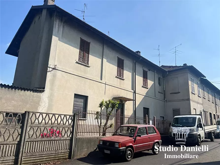 Immagine 1 di Casa indipendente in vendita  8 a Carate Brianza
