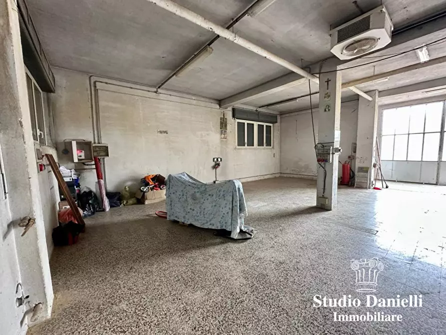 Immagine 7 di Ufficio in vendita  80 a Cesano Maderno