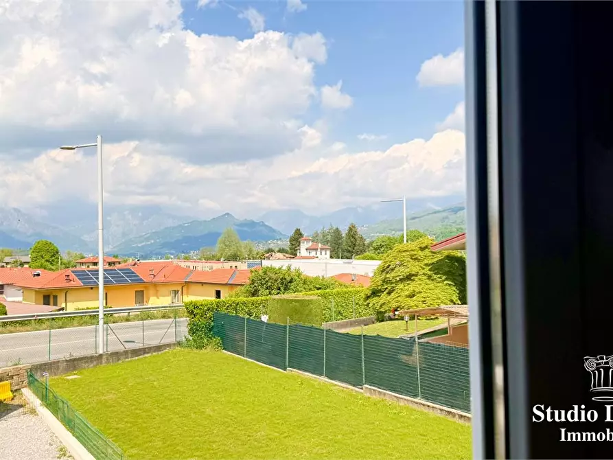 Immagine 9 di Villa in vendita  42 a Sirtori