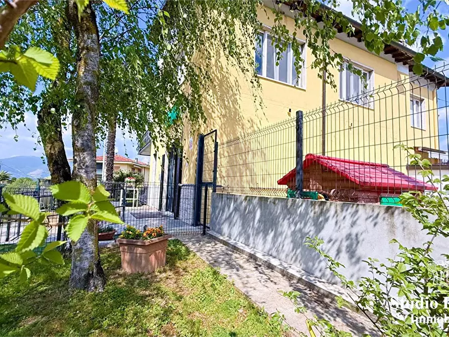 Immagine 4 di Villa in vendita  42 a Sirtori