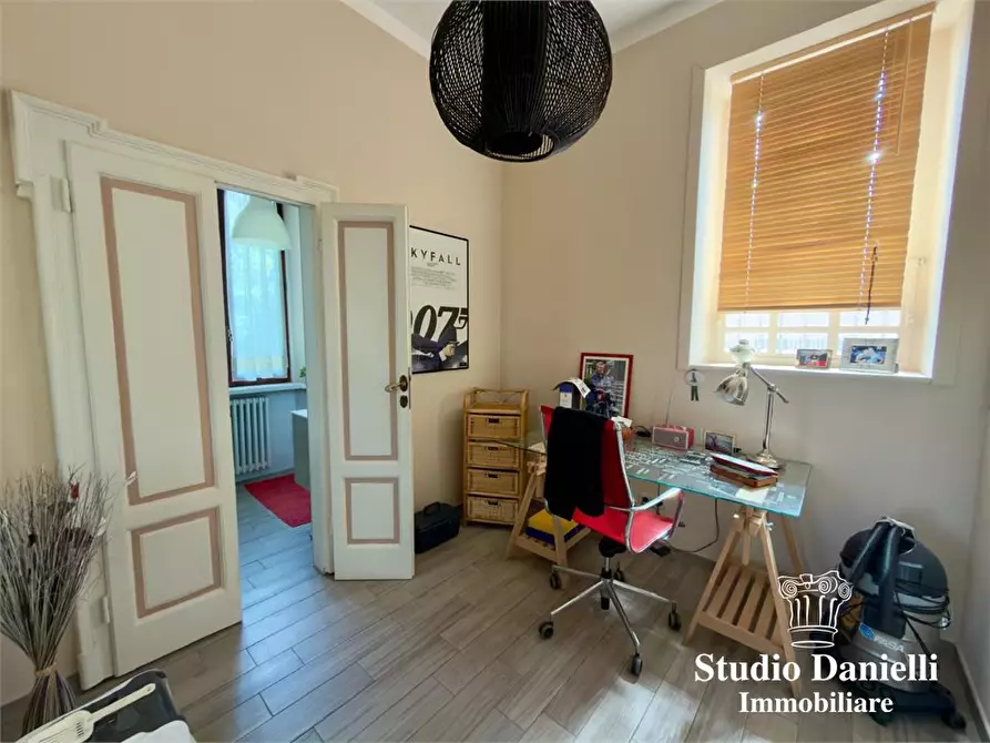 Immagine 9 di Villa in vendita  5 a Carate Brianza