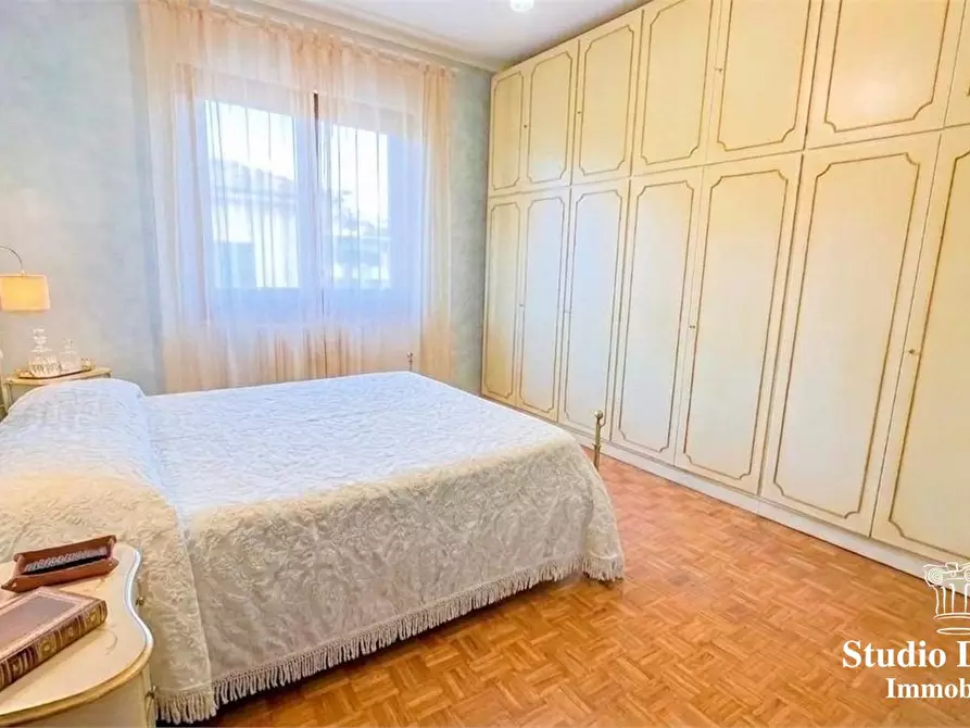Immagine 6 di Villa in vendita  5 a Carate Brianza