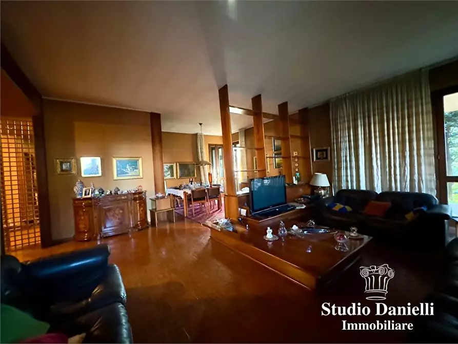 Immagine 4 di Villa in vendita  27 A a Giussano