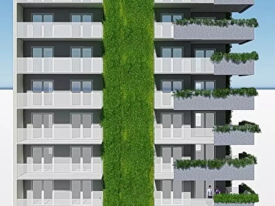 Immagine 6 di Palazzo in vendita  98 a Messina