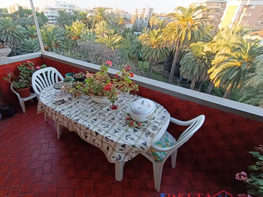 Immagine 2 di Appartamento in vendita  a Livorno