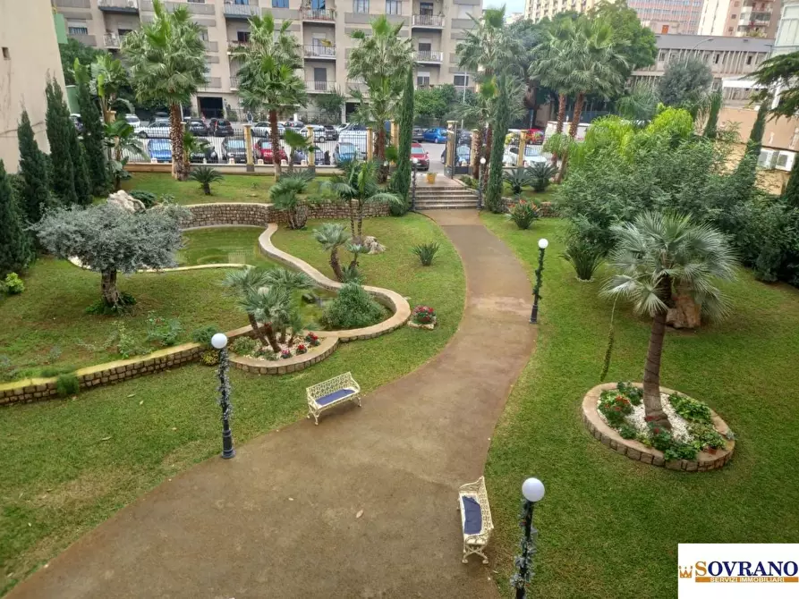 Immagine 4 di Villa in affitto  113 a Palermo