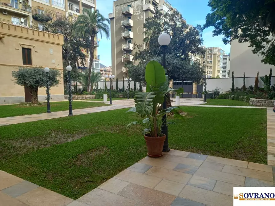 Immagine 5 di Villa in affitto  113 a Palermo