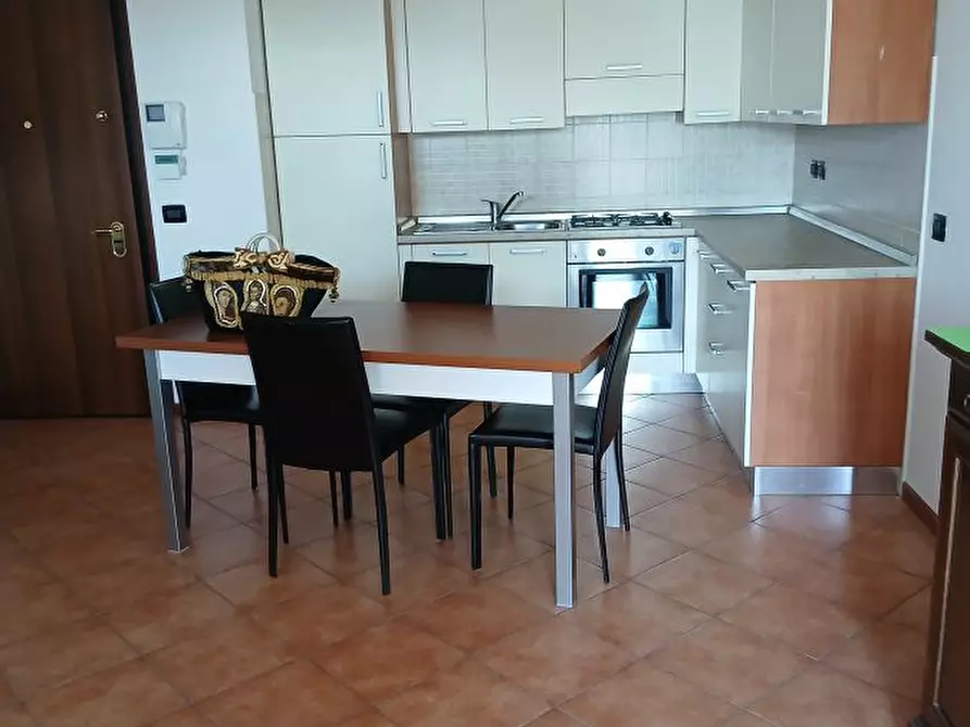 Immagine 1 di Appartamento in affitto  a Parma