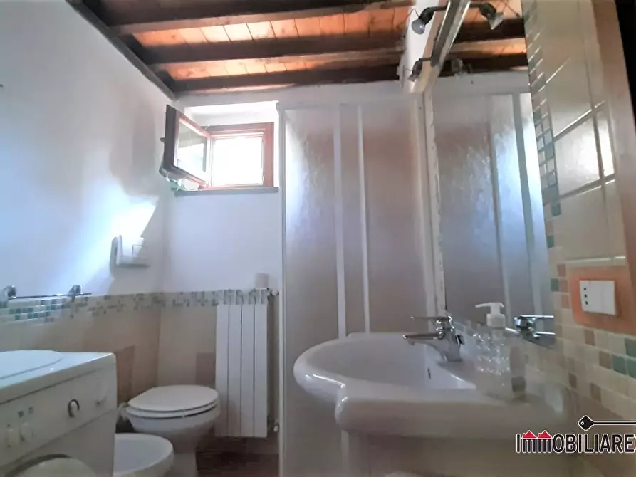 Immagine 8 di Appartamento in vendita  a Radicondoli