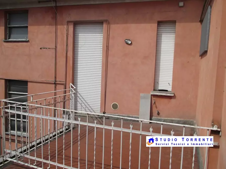 Immagine 8 di Palazzo in vendita  142 a Cormano