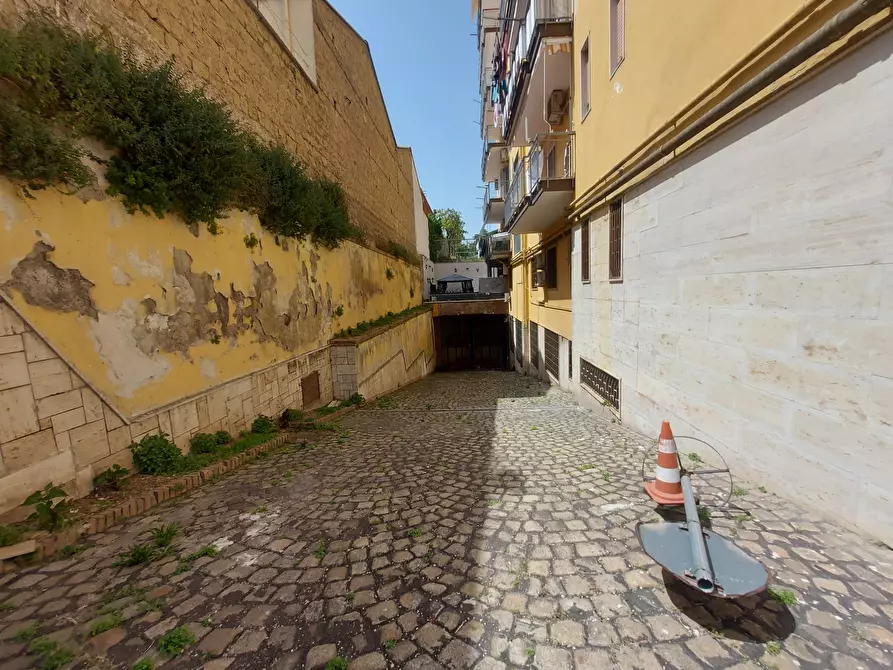 Immagine 4 di Magazzino in vendita  30 a Napoli