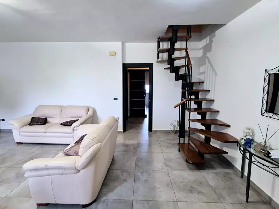 Immagine 6 di Appartamento in vendita  24 a Casalincontrada