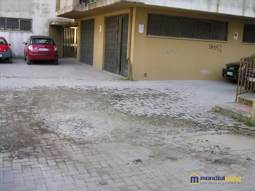 Immagine 1 di Garage in affitto  10 a Modica