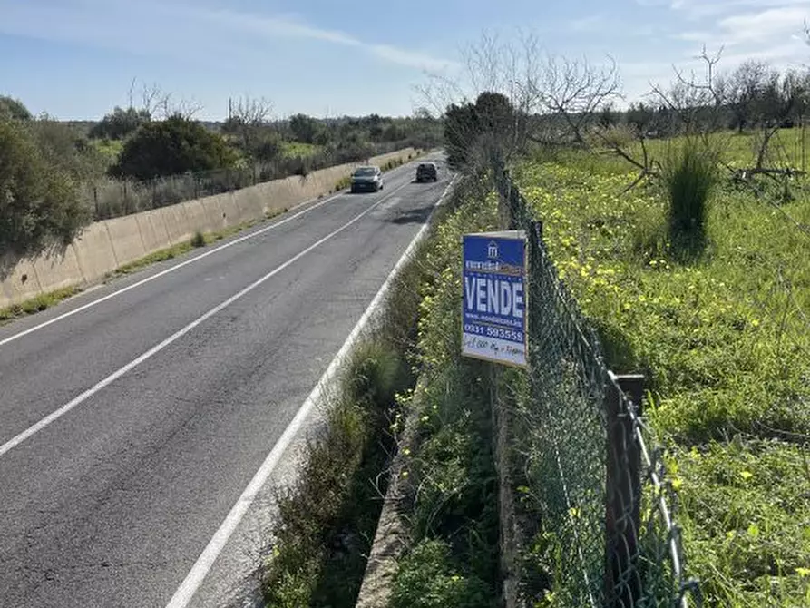 Immagine 1 di Terreno in vendita  a Noto