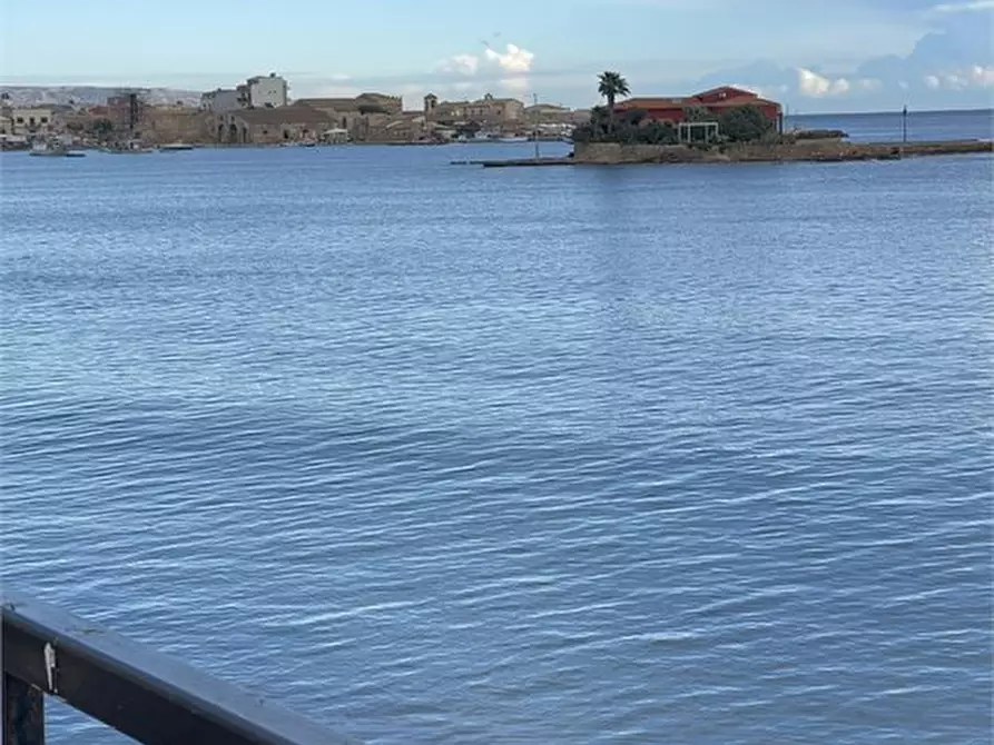 Immagine 1 di Appartamento in vendita  8 a Pachino