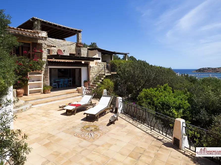 Immagine 2 di Villa in affitto  a Arzachena