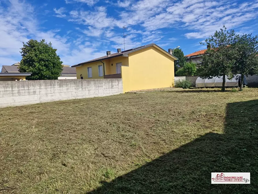 Immagine 2 di Terreno edificabile in vendita  a Busto Garolfo