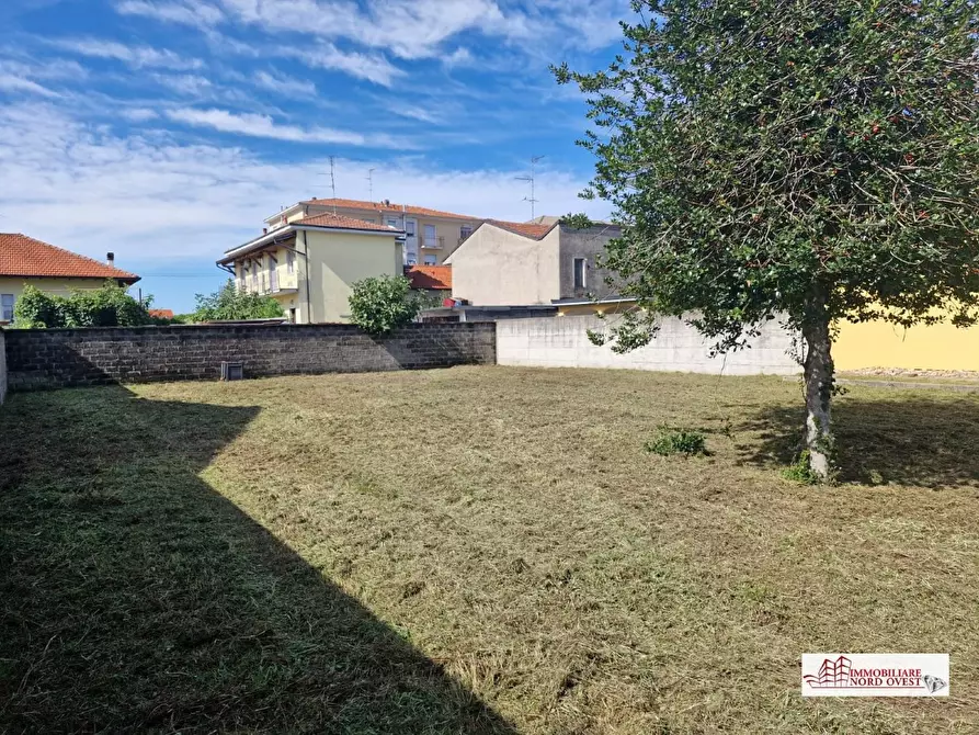 Immagine 3 di Terreno edificabile in vendita  a Busto Garolfo