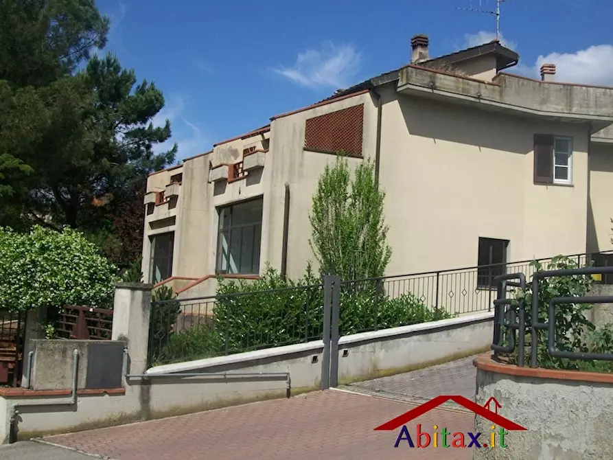 Immagine 9 di Palazzo in vendita  1 a Cavriglia