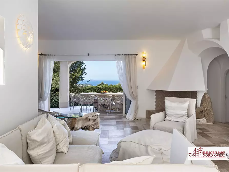 Immagine 2 di Villa in affitto  snc a Arzachena