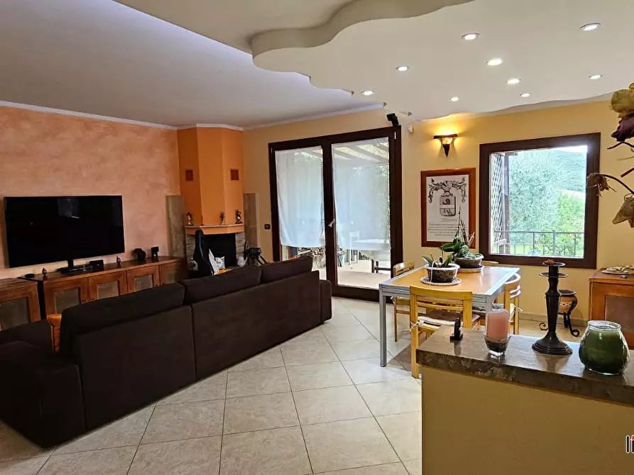 Immagine 4 di Villa in vendita  a Colle Di Val D'elsa