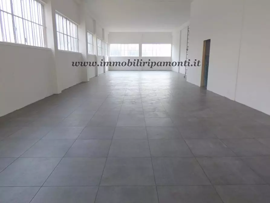 Immagine 2 di Attività artigianale in vendita  26 a Lecco