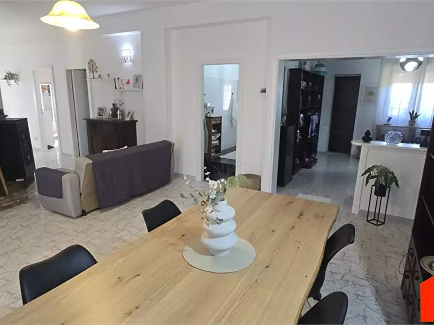 Immagine 10 di Villa in vendita  a Alcamo