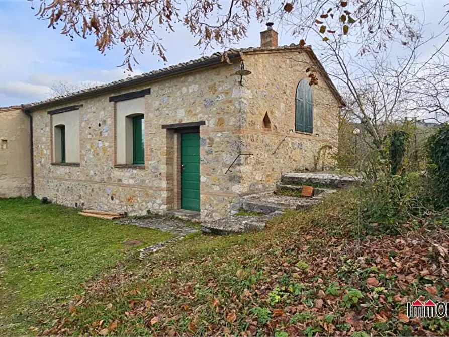 Immagine 2 di Villa in vendita  a Colle Di Val D'elsa