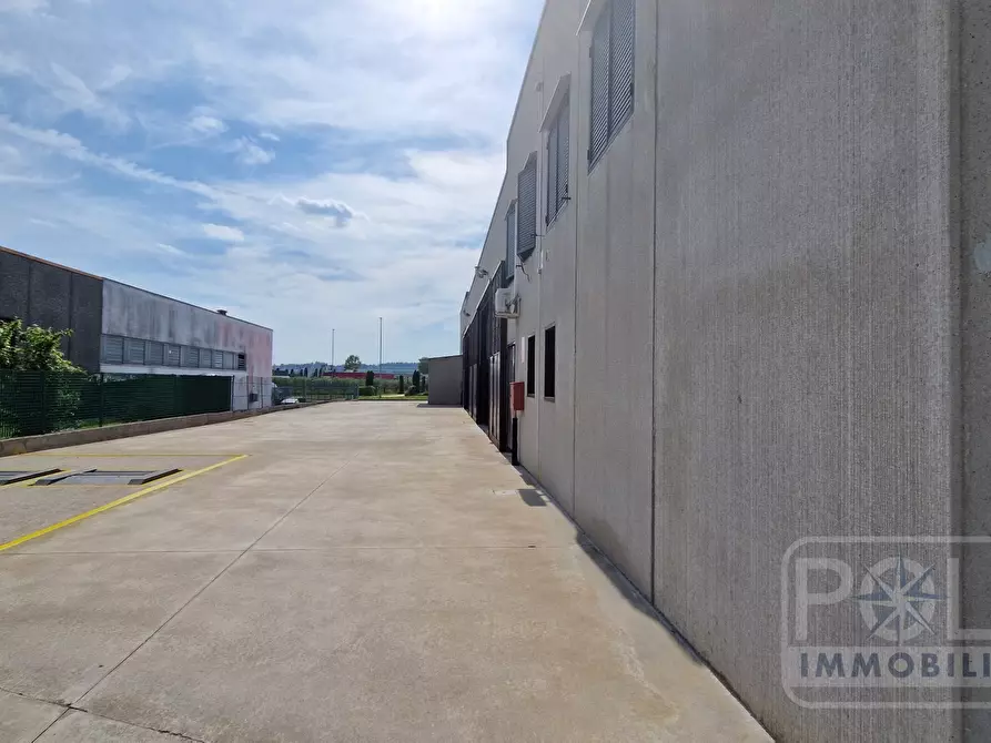Immagine 7 di Capannone industriale in vendita  a Bussolengo