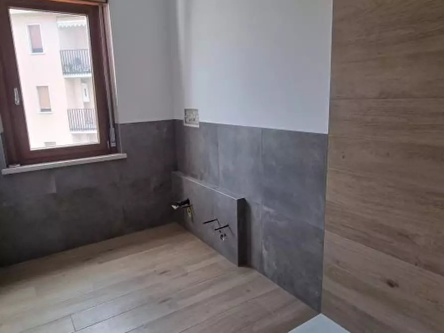 Immagine 10 di Appartamento in vendita  35 a Verona