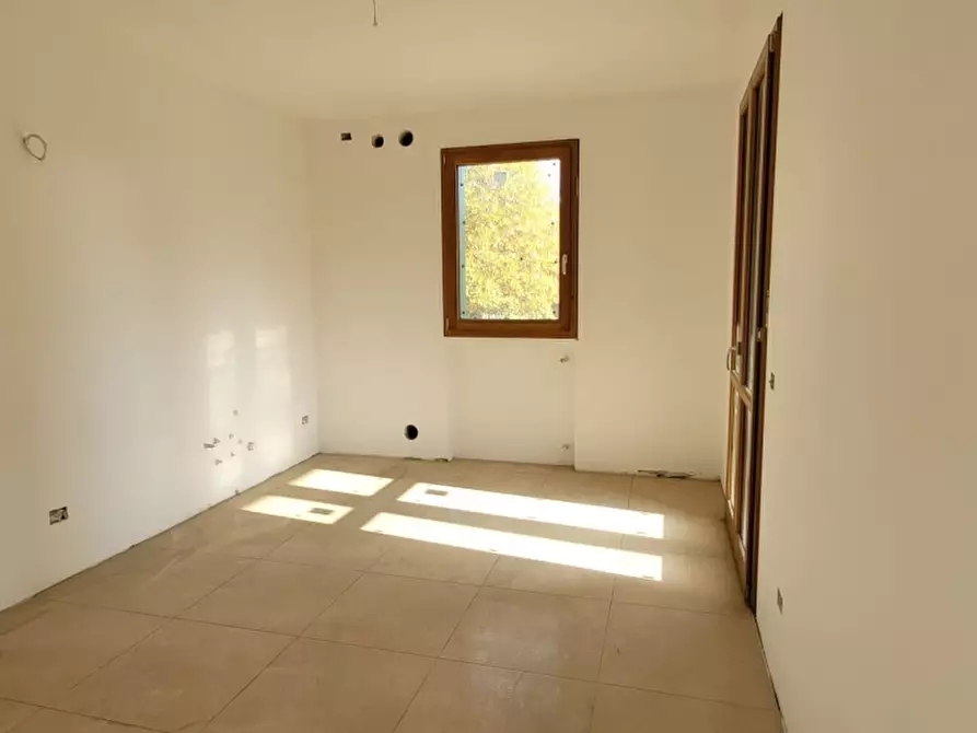 Immagine 7 di Appartamento in vendita  2/A a Verona