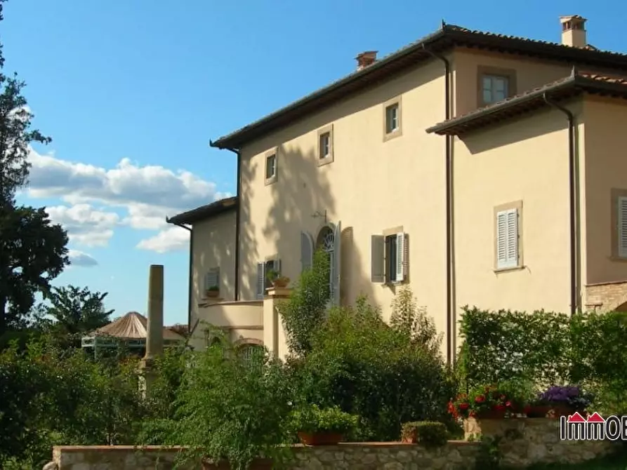 Immagine 1 di Rustico / casale in vendita  a Colle Di Val D'elsa