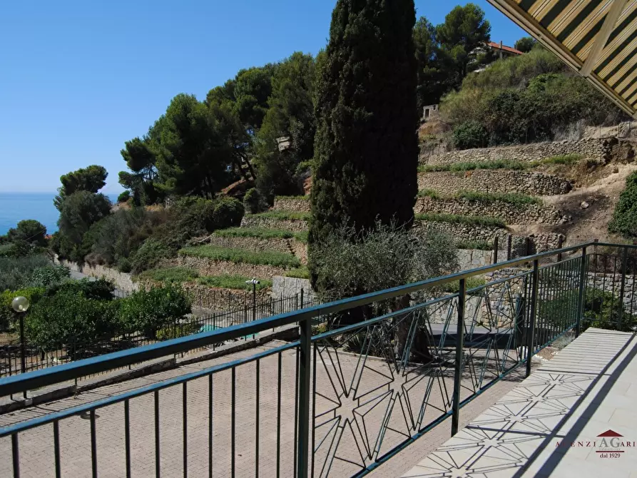 Immagine 7 di Villa in vendita  a Bordighera