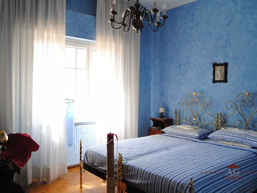 Immagine 9 di Villa in vendita  a Bordighera