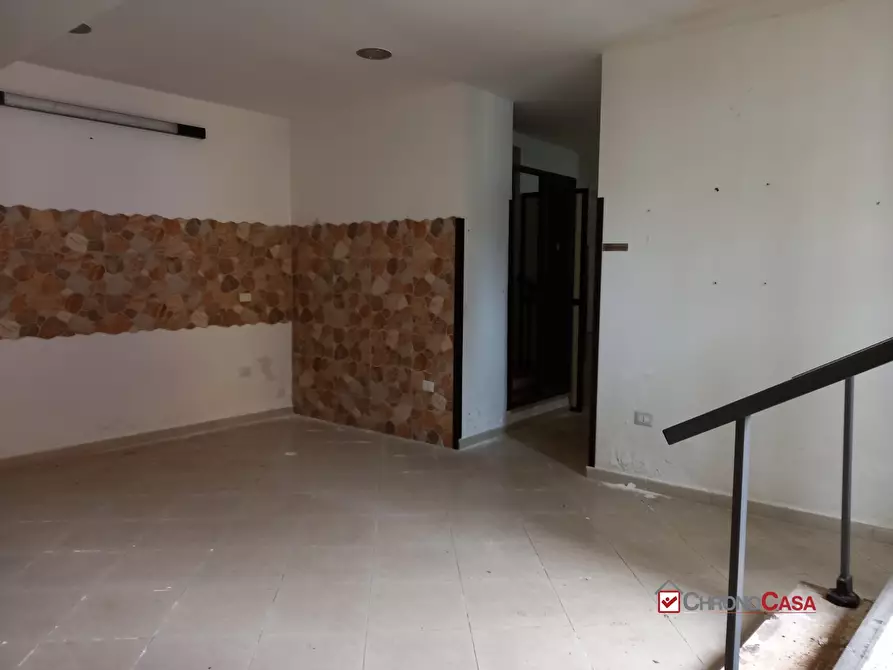 Immagine 6 di Negozio in affitto  a Messina