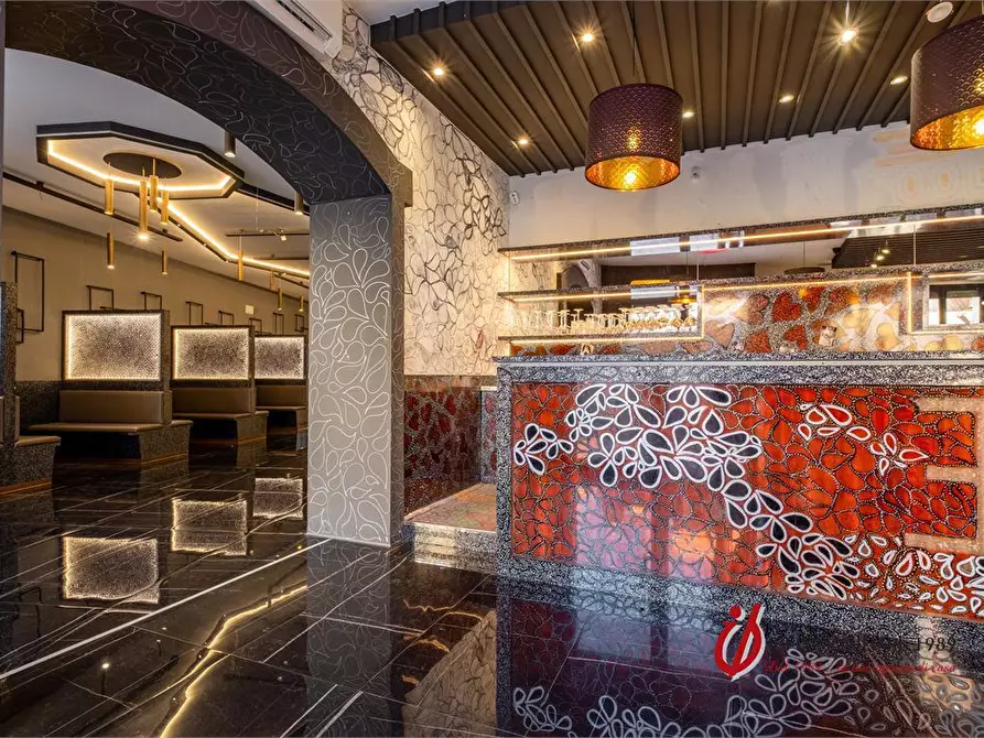 Immagine 1 di Attività artigianale in vendita  31 a Valeggio Sul Mincio