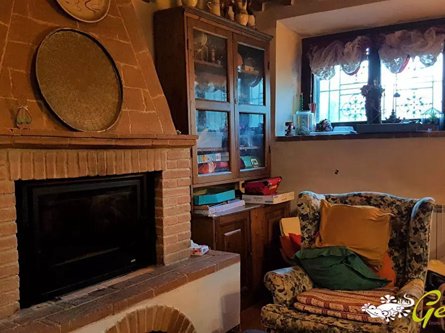 Immagine 5 di Villa in vendita  a San Gimignano