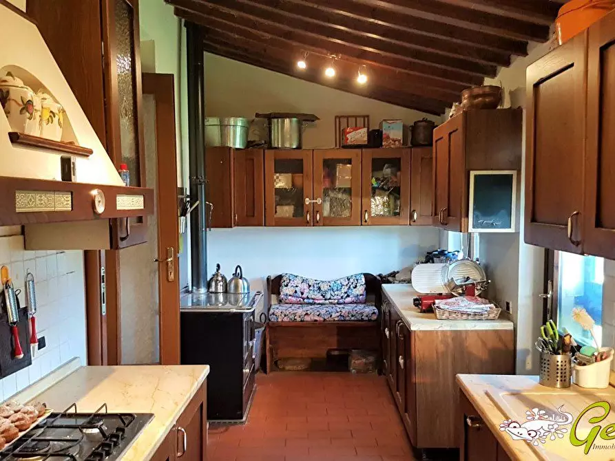 Immagine 9 di Villa in vendita  a San Gimignano