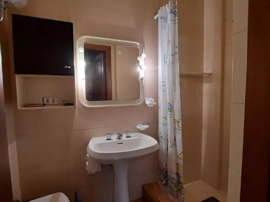 Immagine 10 di Appartamento in vendita  a San Gimignano