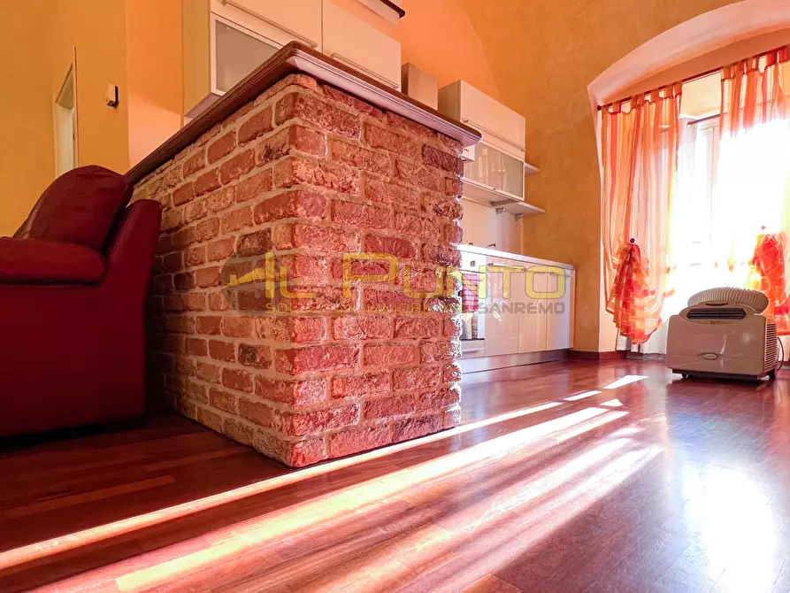 Immagine 3 di Appartamento in vendita  67 a San Remo