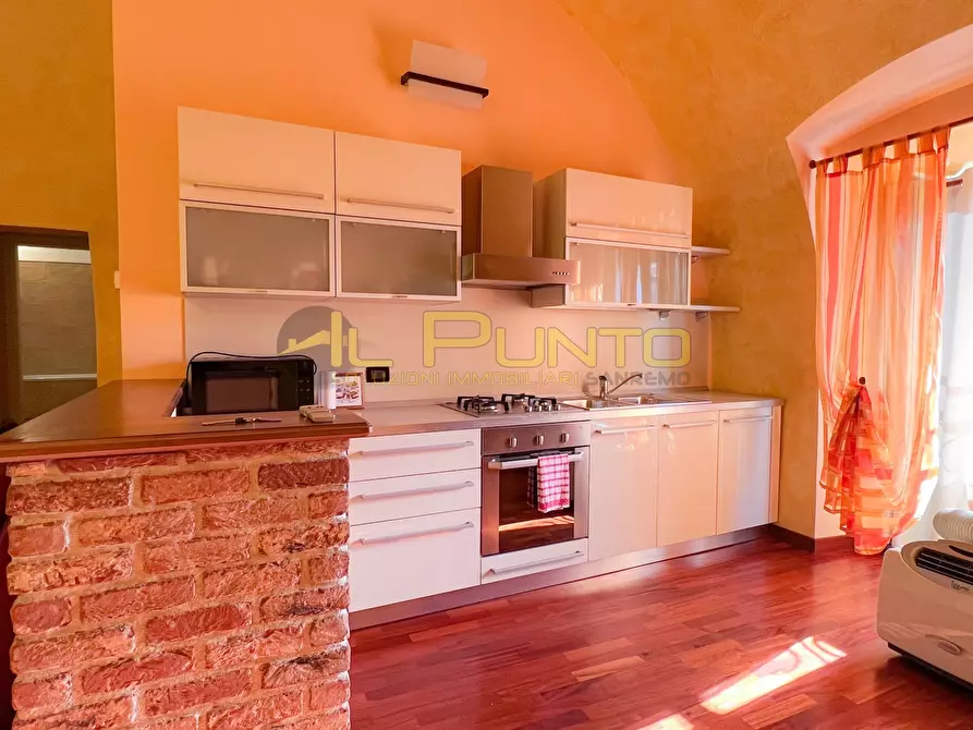 Immagine 4 di Appartamento in vendita  67 a San Remo