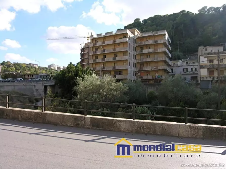 Immagine 2 di Appartamento in vendita  a Modica