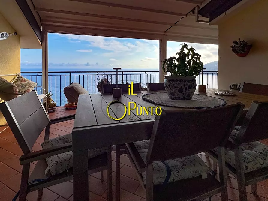 Immagine 3 di Attico in vendita  66 a Ospedaletti