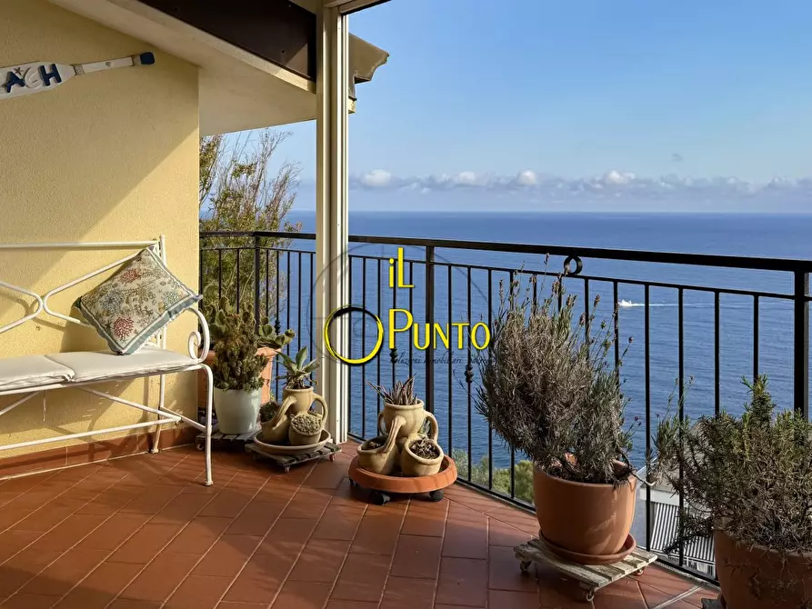 Immagine 6 di Attico in vendita  66 a Ospedaletti