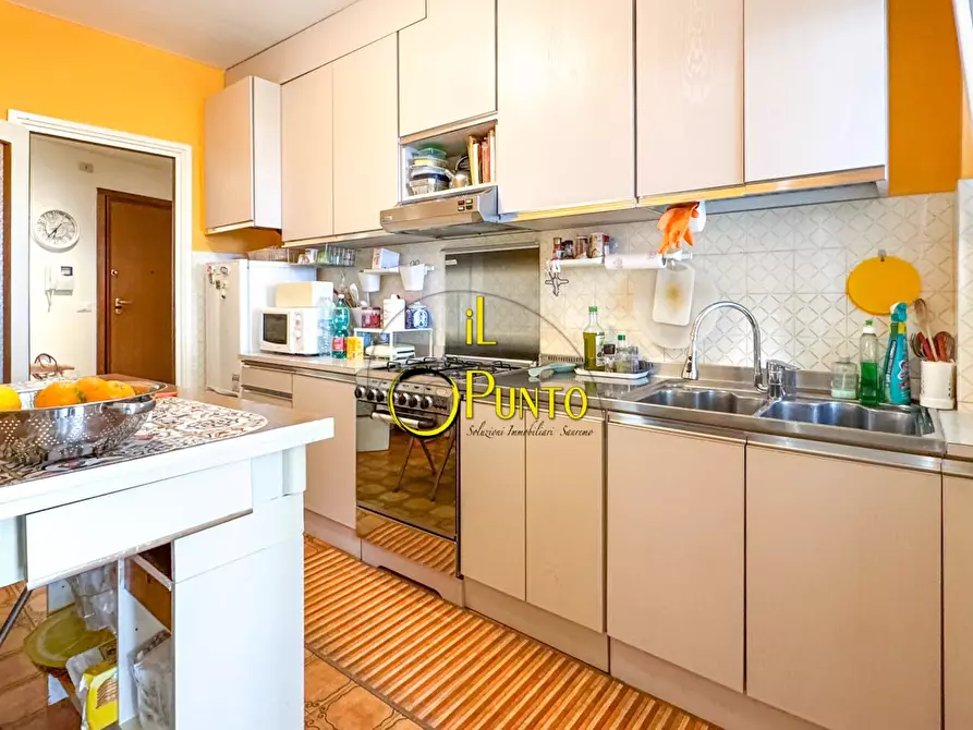 Immagine 2 di Appartamento in vendita  134 a San Remo