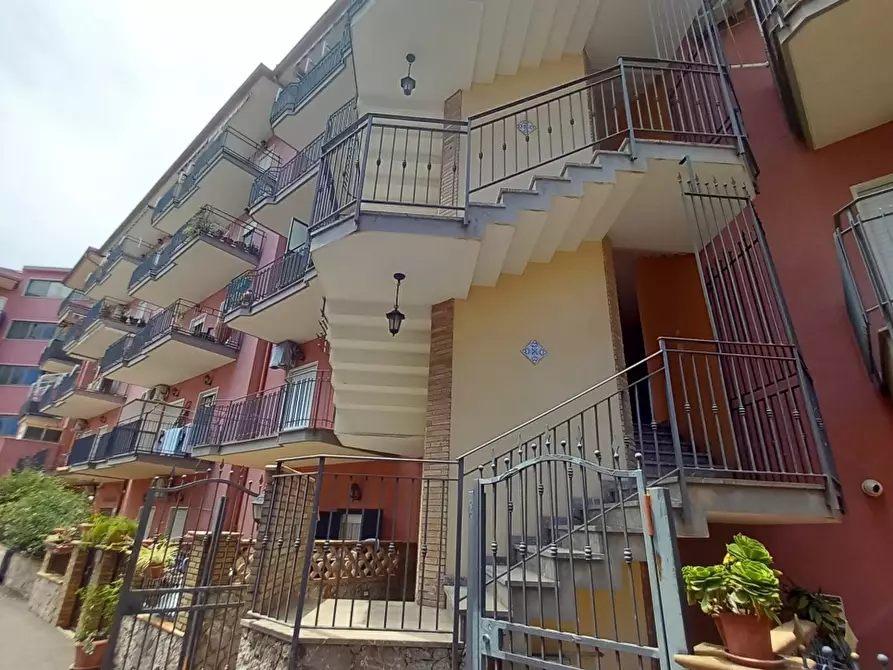 Immagine 1 di Appartamento in affitto  a Roccalumera