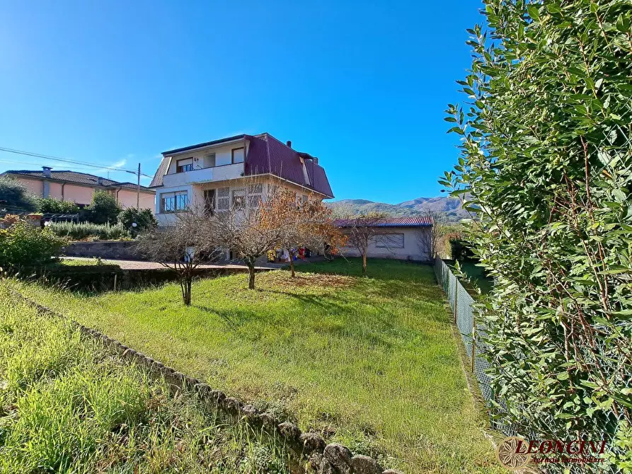 Immagine 2 di Villa in vendita  83 a Villafranca In Lunigiana