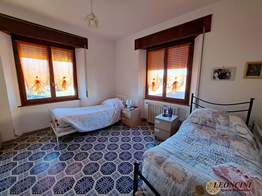 Immagine 9 di Villa in vendita  83 a Villafranca In Lunigiana